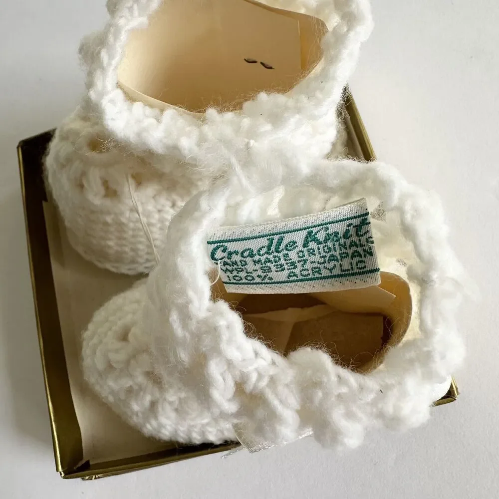 1960s Crocheted Knitted Baby Booties Shoes Infant White Bow Unisex NEW